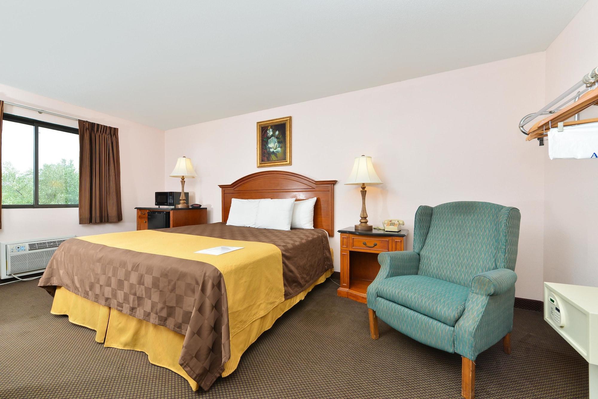فندق Ramada By Wyndham إفينغم المظهر الخارجي الصورة
