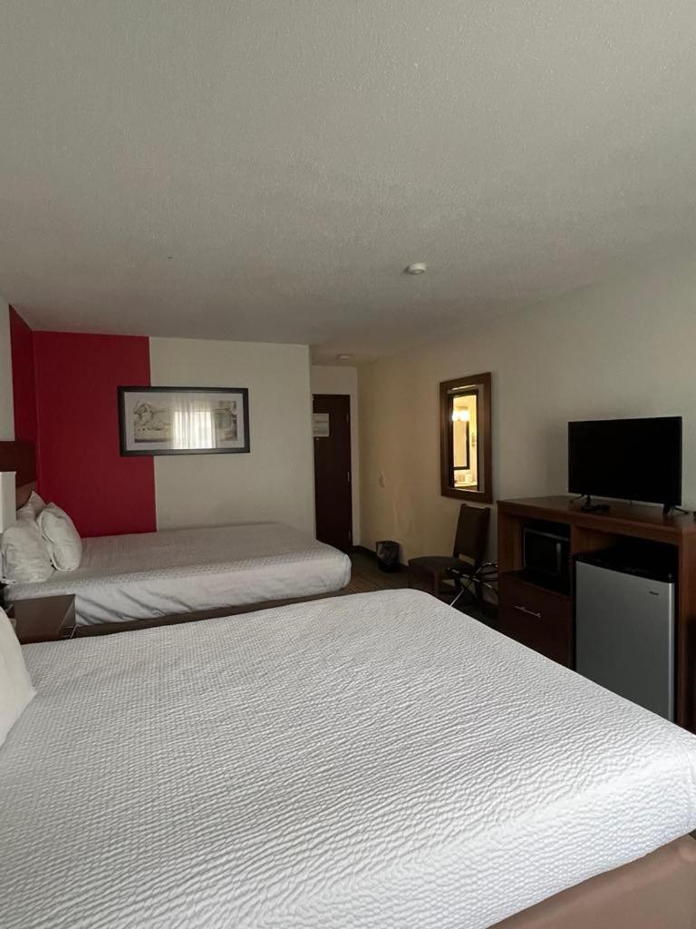 فندق Ramada By Wyndham إفينغم المظهر الخارجي الصورة