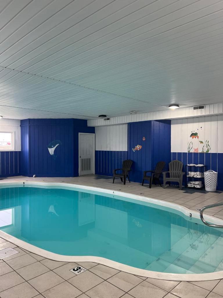 فندق Ramada By Wyndham إفينغم المظهر الخارجي الصورة