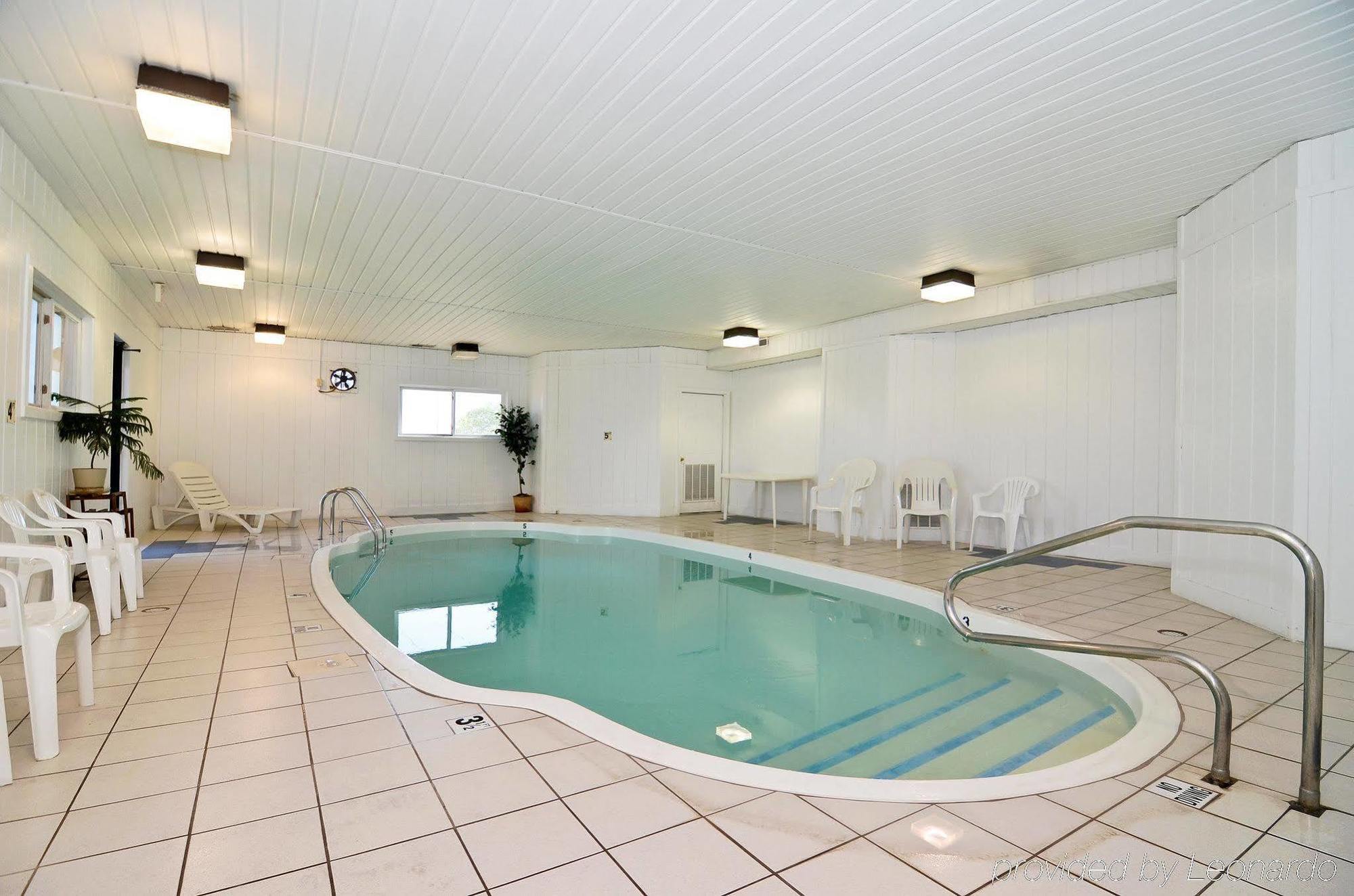 فندق Ramada By Wyndham إفينغم المظهر الخارجي الصورة